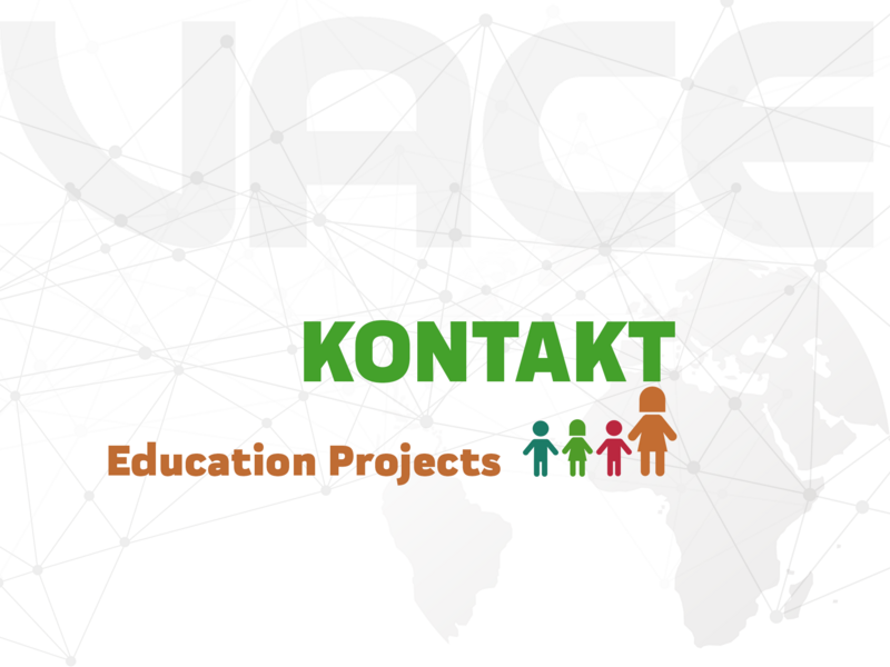 Sujet mit VACE Logo, Weltkarte und Netzstruktur im Hintergrund und dem Wort Kontakt Education Projects mit VACE Symbol bunte Männchen
